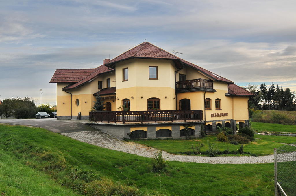 Penzion Stary Dvur Nove Dvory  Экстерьер фото